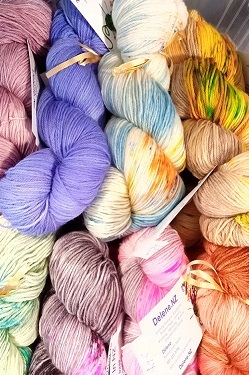 hand dyes yarn and fibre